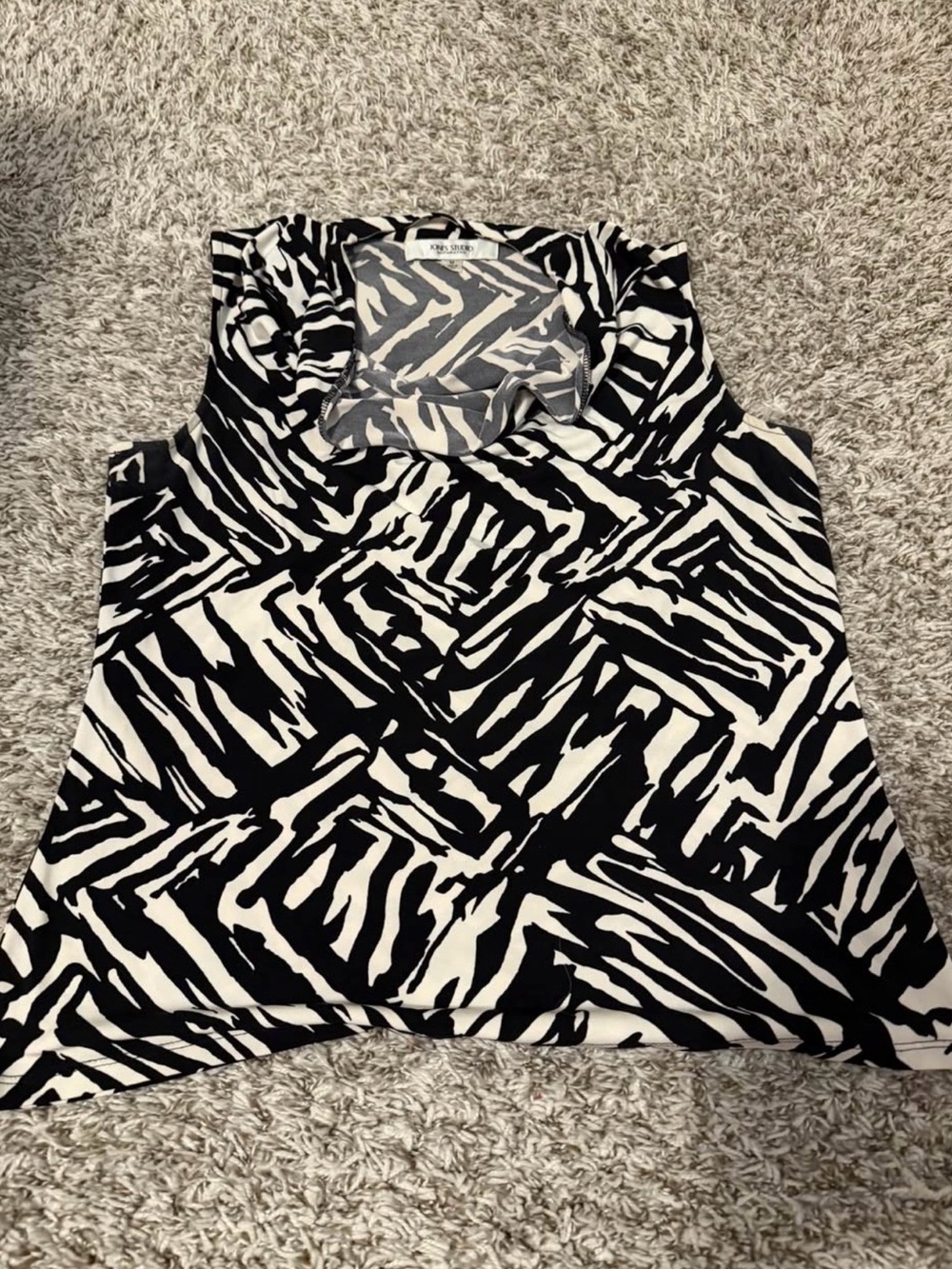 Black & White Printed Sleeveless Cowl Neck Top